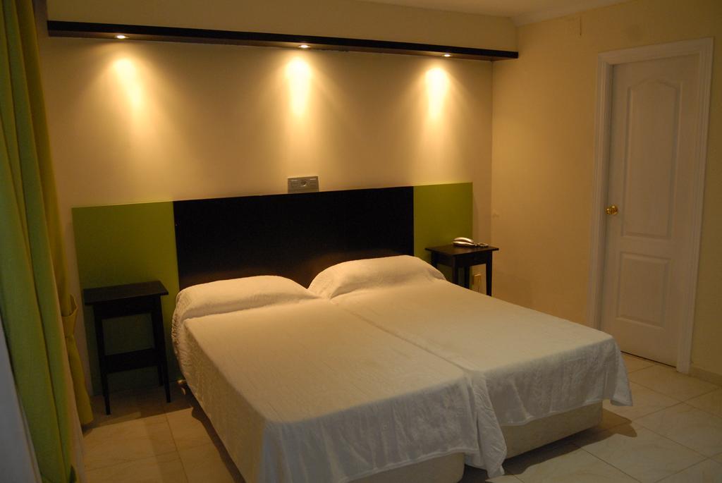 Hotel Miramar La Línea de la Concepción Zewnętrze zdjęcie